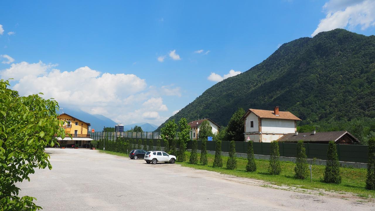 Albergo Alla Stazione Roncegno Bagian luar foto
