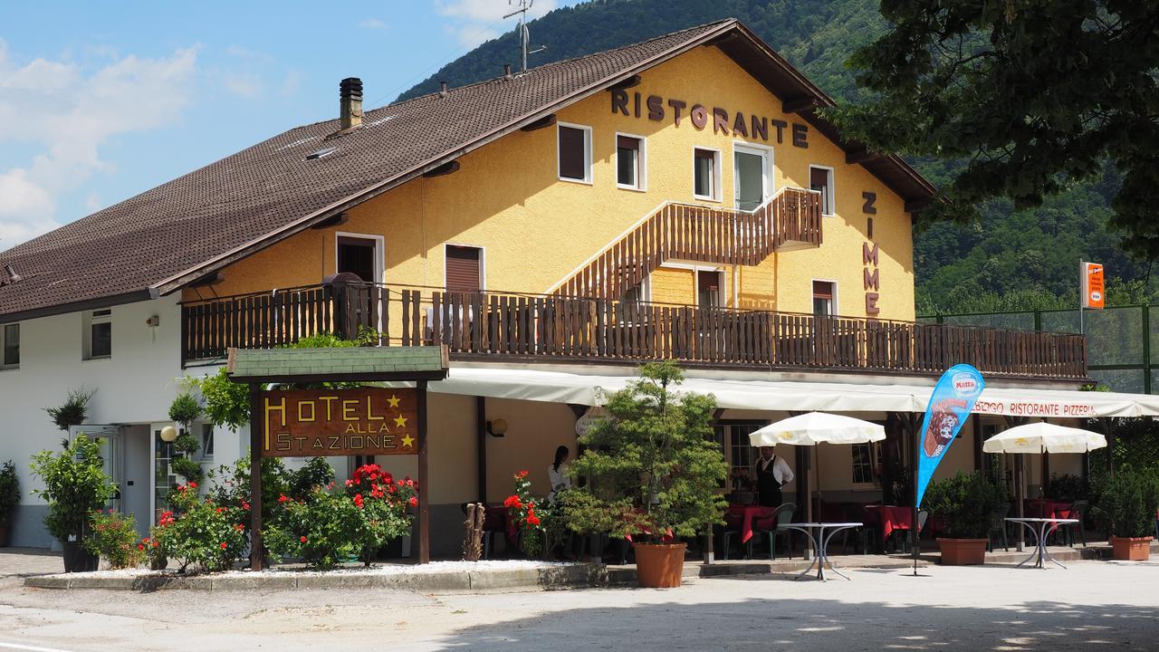 Albergo Alla Stazione Roncegno Bagian luar foto
