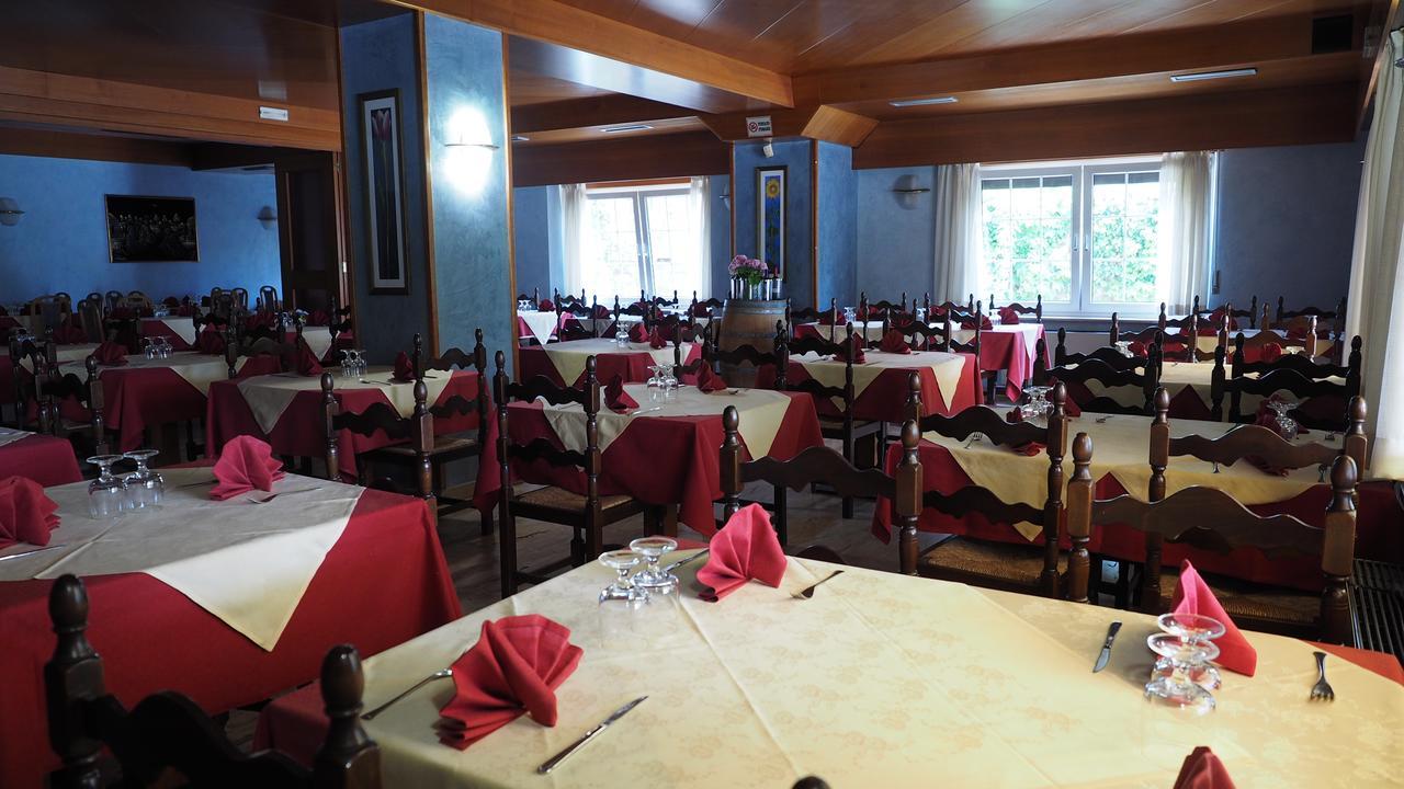 Albergo Alla Stazione Roncegno Bagian luar foto