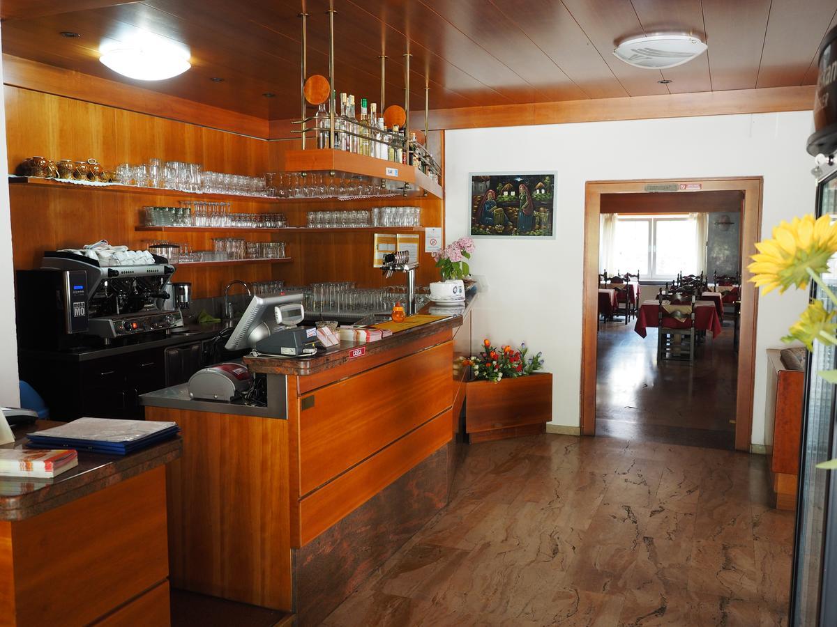 Albergo Alla Stazione Roncegno Bagian luar foto