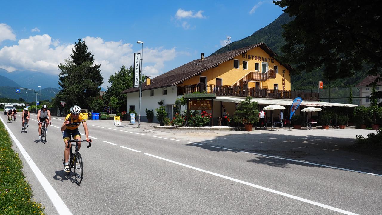 Albergo Alla Stazione Roncegno Bagian luar foto