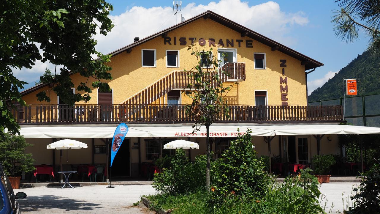 Albergo Alla Stazione Roncegno Bagian luar foto