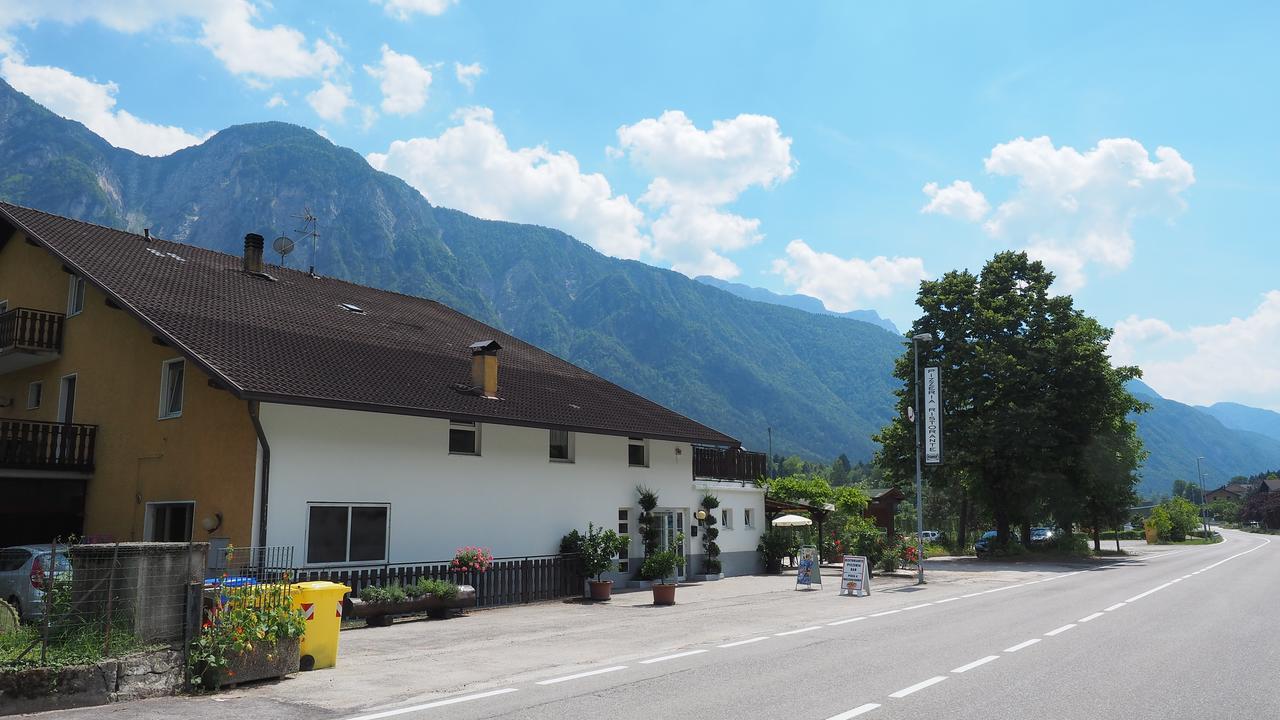Albergo Alla Stazione Roncegno Bagian luar foto